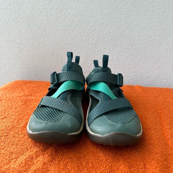 Men’s Teal and Orange Adventure Shoes - Picture 2 of 4